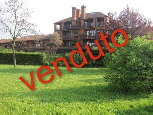 Appartamento in vendita a Lainate MI
