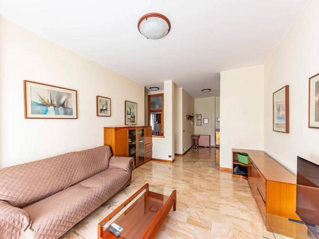 Appartamento in vendita a Lainate MI