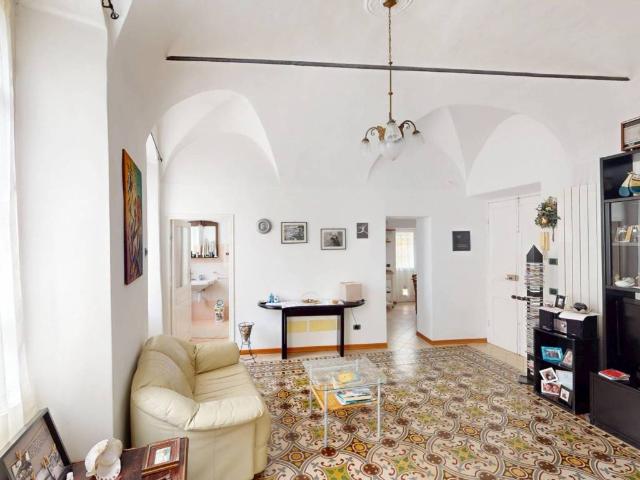 Appartamento in vendita a Laigueglia SV