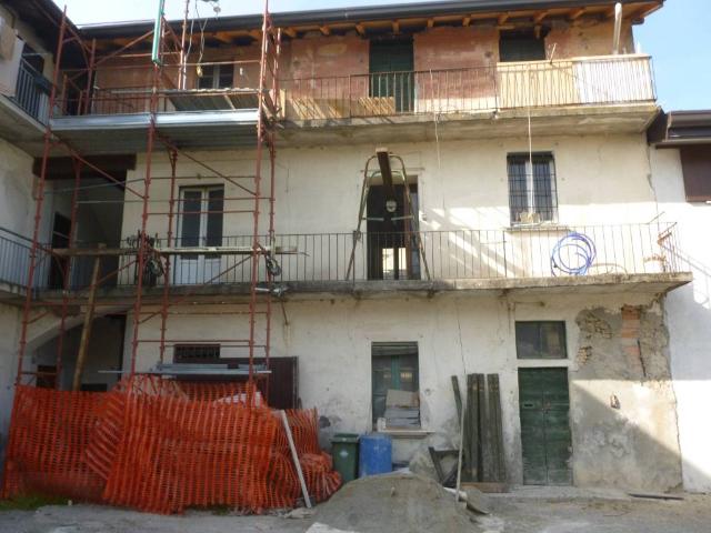 Appartamento in vendita a Lambrugo CO
