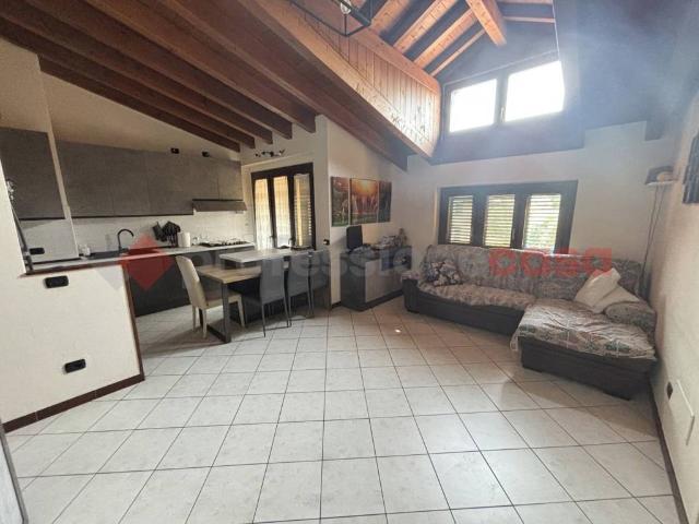 Appartamento in vendita a Landriano PV
