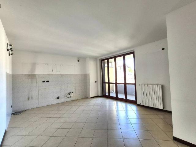 Appartamento in vendita a Landriano PV