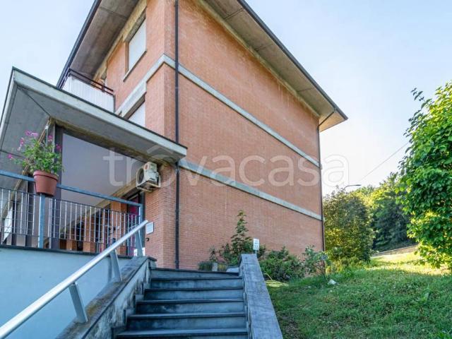 Appartamento in vendita a Langhirano strada Monchio, 6, Pastorello