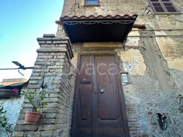 Appartamento in vendita a Lanuvio