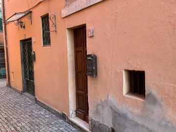 Appartamento in vendita a Lanuvio RM