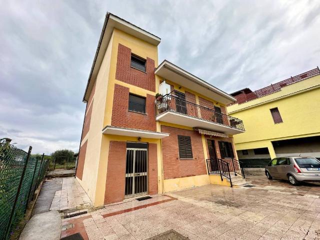 Appartamento in vendita a Lanuvio RM