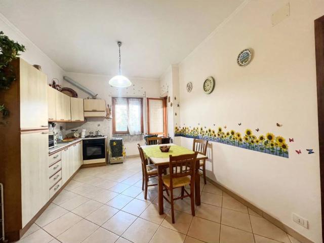 Appartamento in vendita a Lanuvio RM