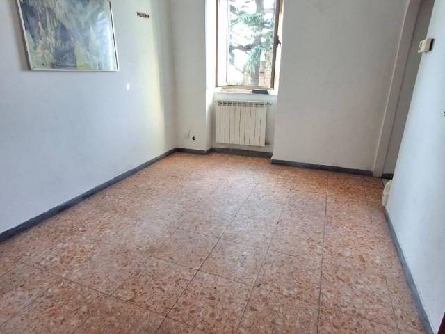 Appartamento in vendita a Lanuvio RM