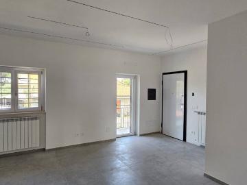 Appartamento in vendita a Lanuvio RM