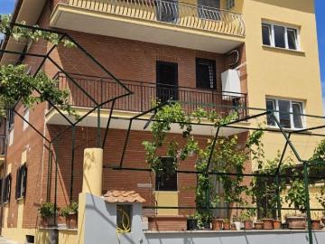 Appartamento in vendita a Lanuvio RM