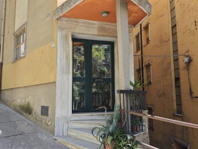 Appartamento in vendita a Lanusei OG