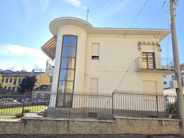 Appartamento in vendita a Lanzo Torinese TO