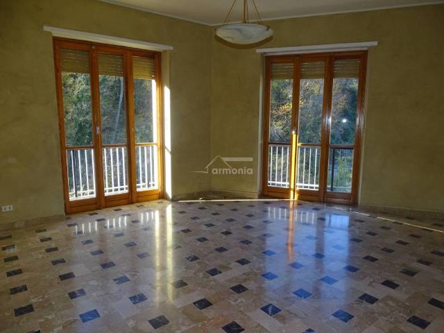 Appartamento in vendita a Lanzo Torinese TO