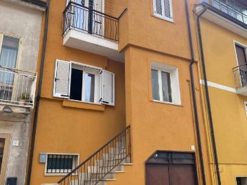 Appartamento in vendita a Lapio AV