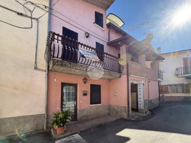 Appartamento in vendita a L'Aquila AQ