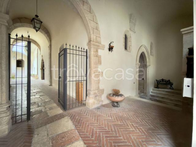 Appartamento in vendita a L'Aquila via Sassa, 40, Duomo Fontana Luminosa
