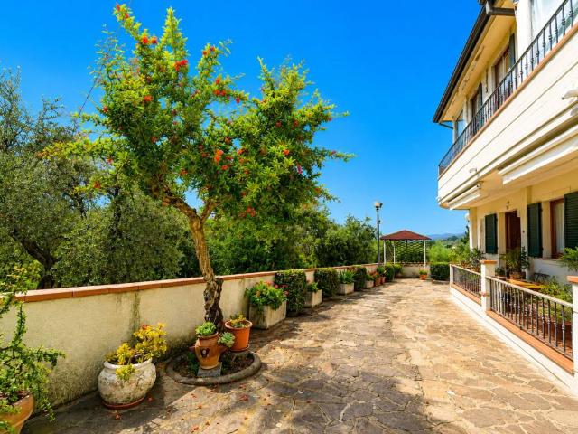 Appartamento in vendita a Larciano PT