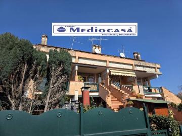 Appartamento in vendita a Lariano RM