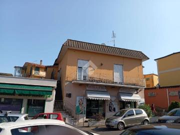 Appartamento in vendita a Lariano RM