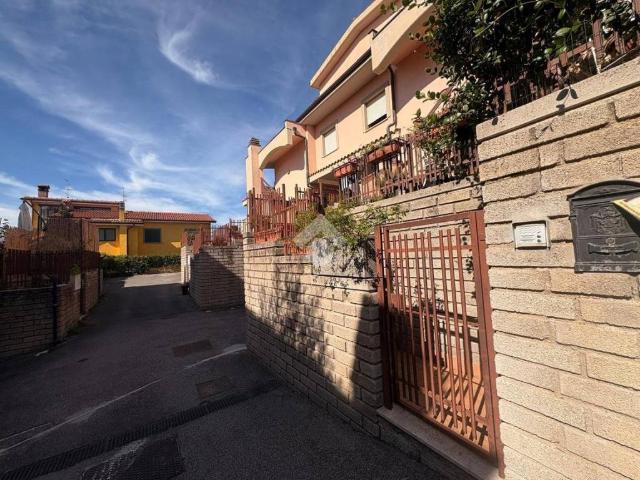 Appartamento in vendita a Lariano RM