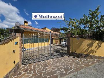 Appartamento in vendita a Lariano RM