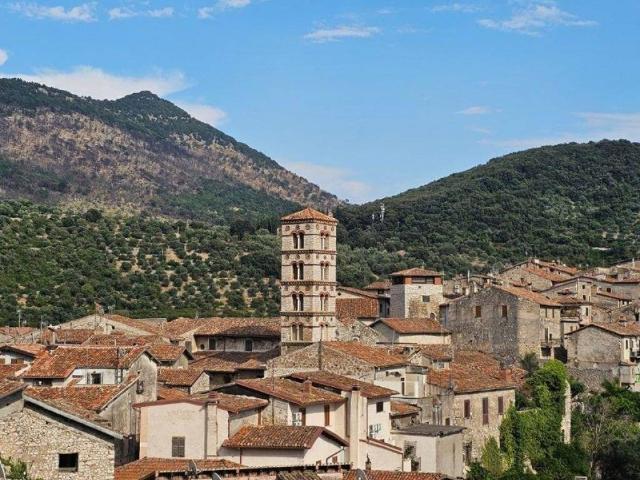 Appartamento in vendita a Sermoneta LT