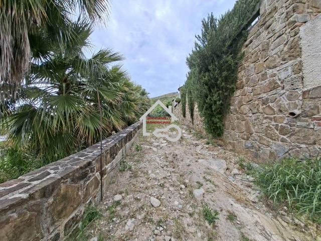 Appartamento in vendita a Laureana Cilento SA