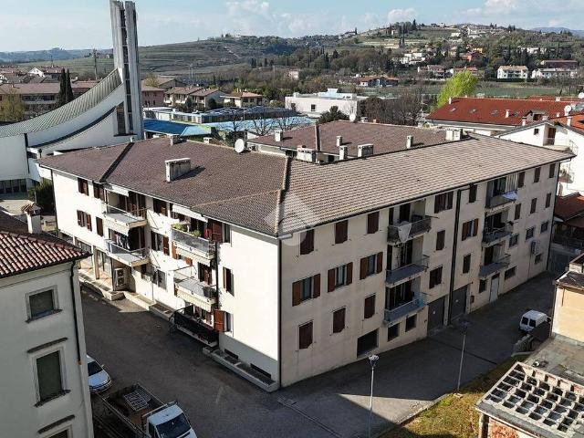 Appartamento in vendita a Lavagno VR