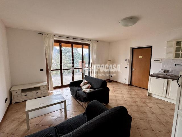 Appartamento in vendita a Lavena Ponte Tresa