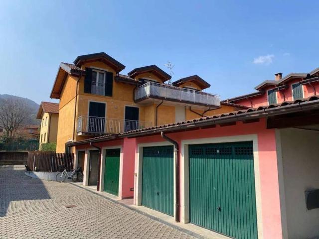 Appartamento in vendita a Lavena Ponte Tresa VA