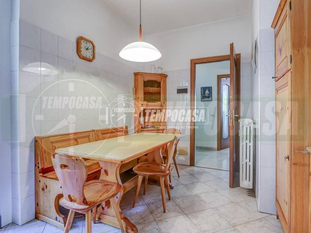 Appartamento in vendita a Laveno Mombello
