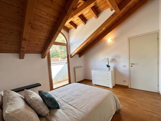 Appartamento in vendita a Laveno Mombello VA