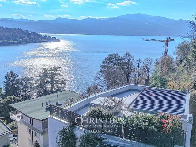 Appartamento in vendita a Laveno Mombello VA
