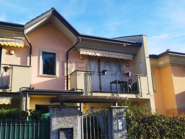 Appartamento in vendita a Laveno Mombello VA