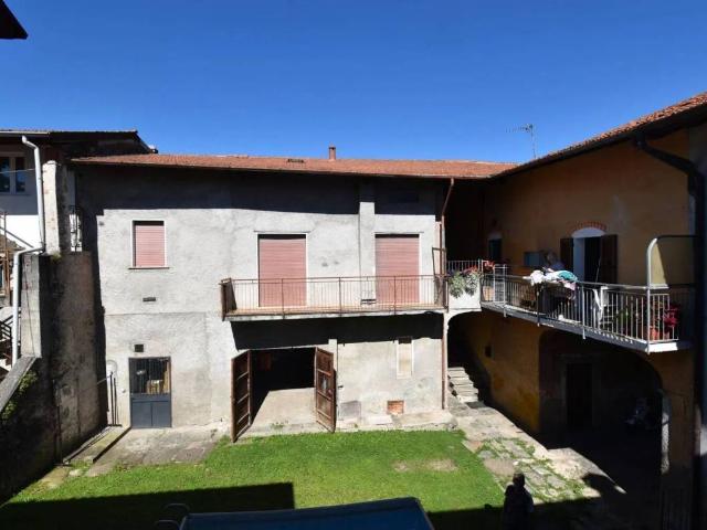 Appartamento in vendita a Laveno Mombello VA