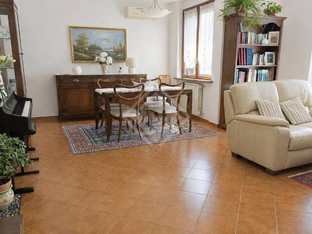 Appartamento in vendita a Laveno Mombello VA