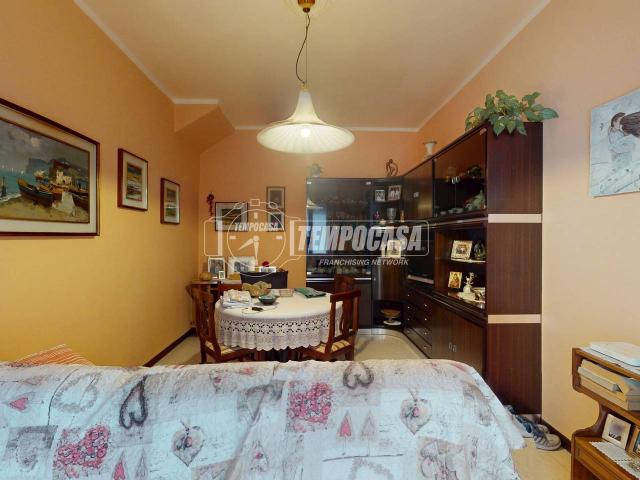 Appartamento in vendita a Lazzate