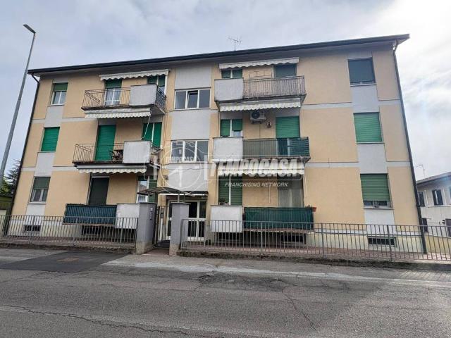 Appartamento in vendita a Lazzate MB