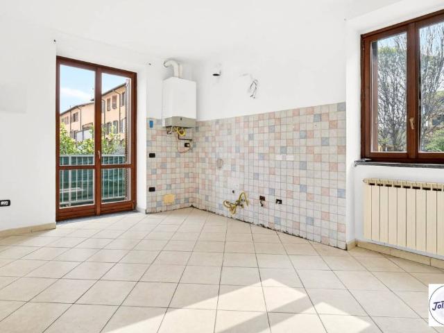 Appartamento in vendita a Lazzate MB