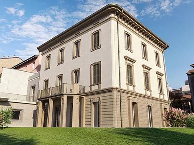 Appartamento in vendita a Lecco LC