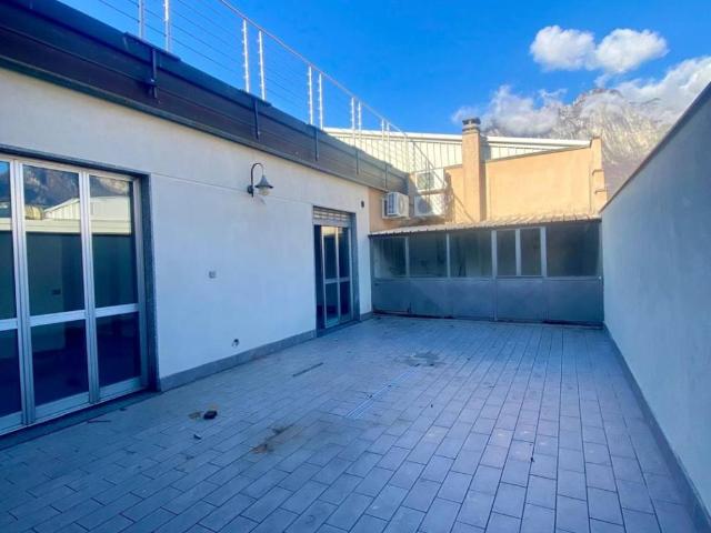 Appartamento in vendita a Lecco LC