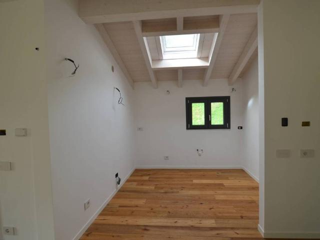 Appartamento in vendita a Lecco LC