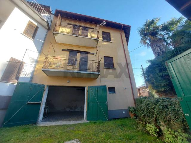 Appartamento in vendita a Leggiuno VA