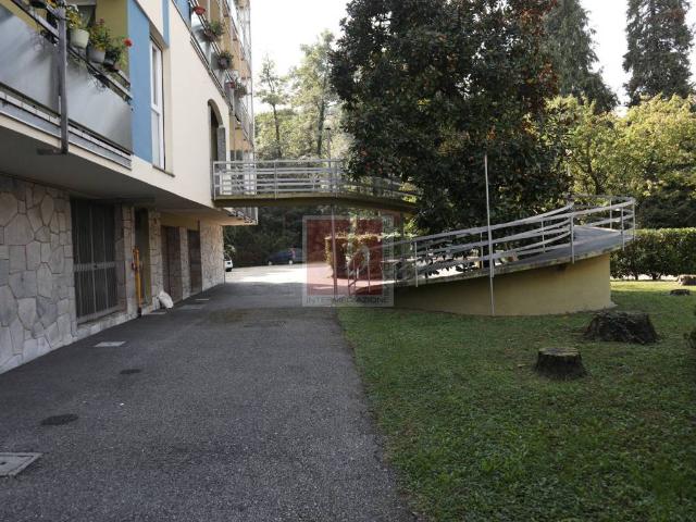 Appartamento in vendita a Leggiuno VA