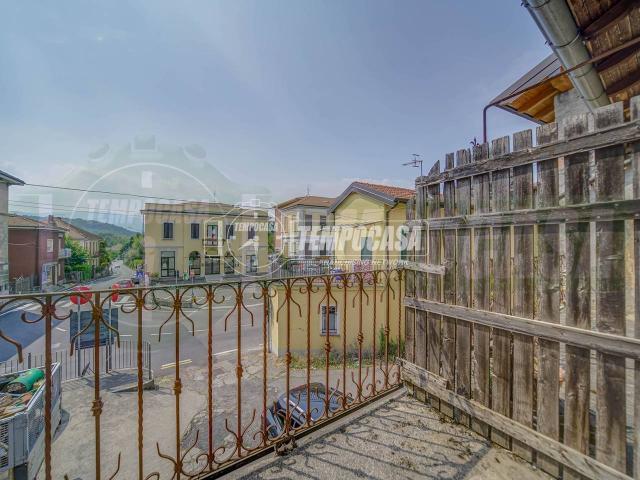 Appartamento in vendita a Leggiuno