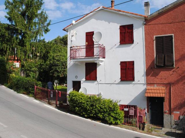Appartamento in vendita a Leivi GE