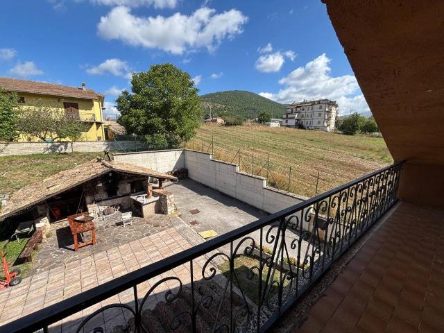 Appartamento in vendita a Leonessa RI