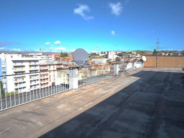Appartamento in vendita a Leonforte EN