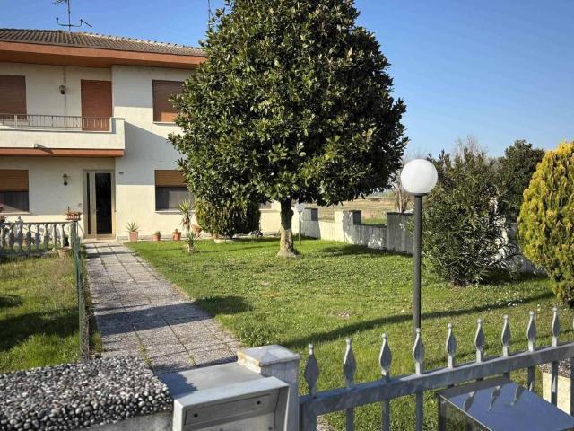 Appartamento in vendita a Lendinara RO