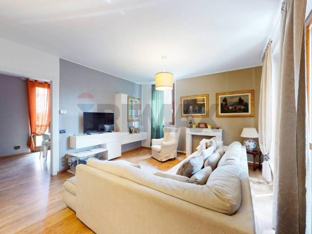 Villa in vendita a Lesmo MB